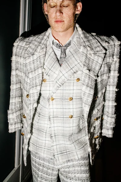 Look 237